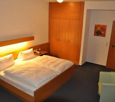 Lamm Hotel 3*